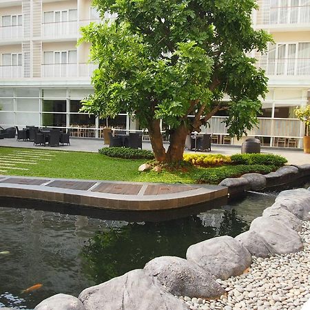 Treepark Serviced Apartment Karawang Exterior photo