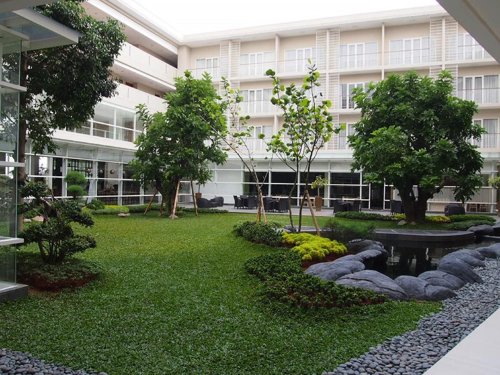 Treepark Serviced Apartment Karawang Exterior photo