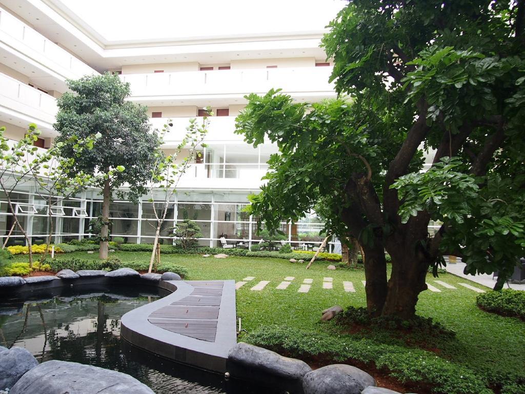Treepark Serviced Apartment Karawang Exterior photo