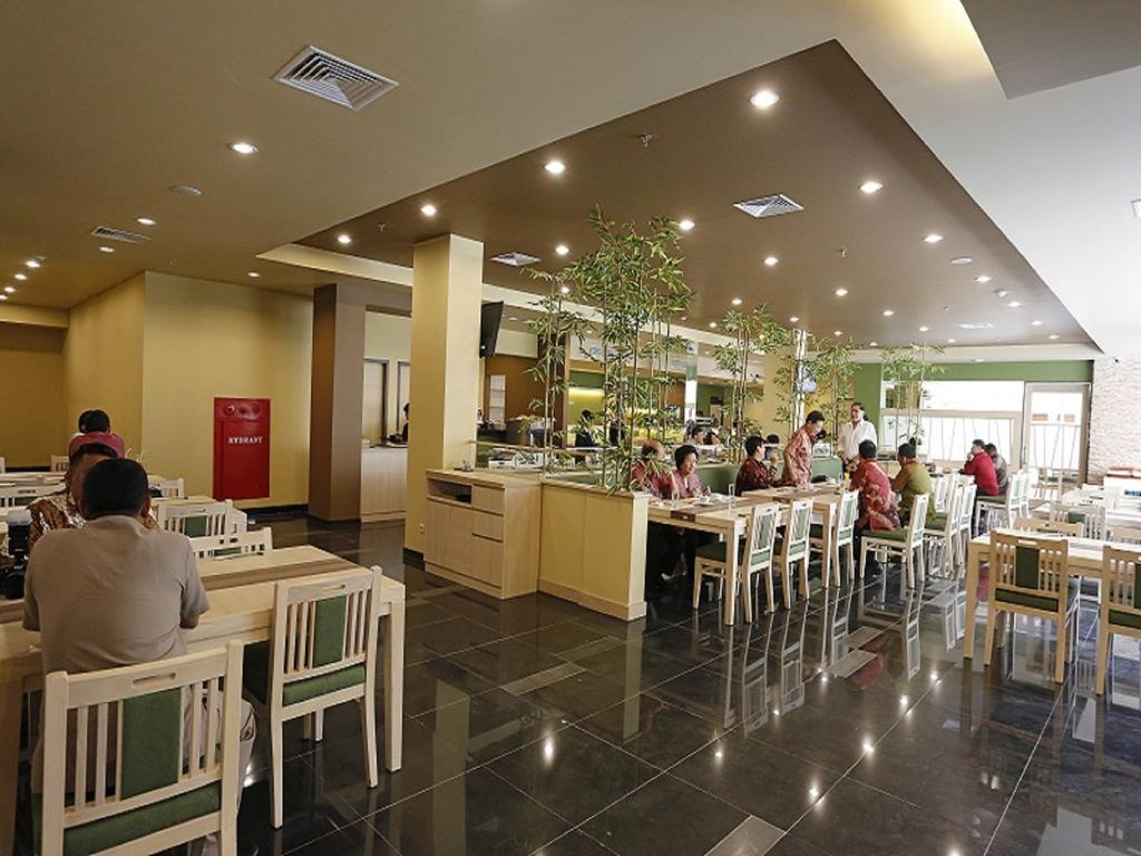 Treepark Serviced Apartment Karawang Exterior photo
