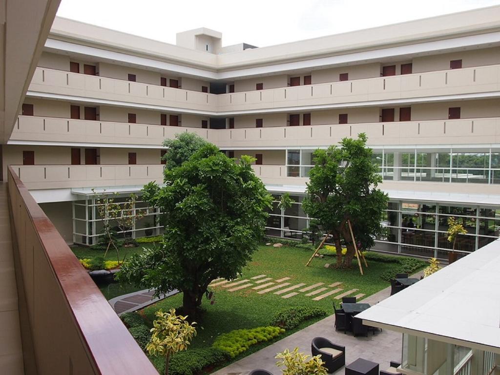 Treepark Serviced Apartment Karawang Exterior photo