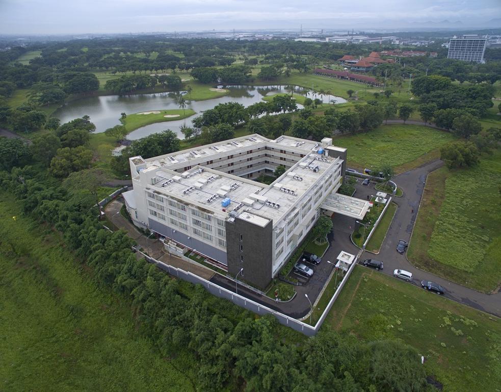 Treepark Serviced Apartment Karawang Exterior photo