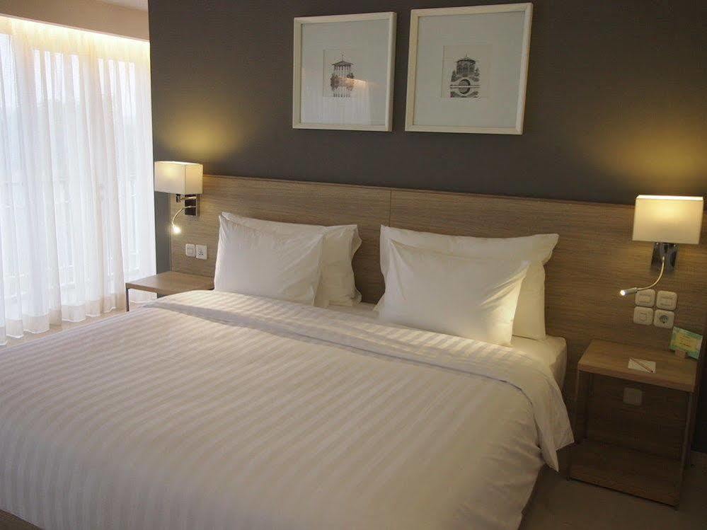 Treepark Serviced Apartment Karawang Exterior photo